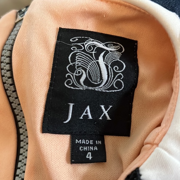 JAX Laser Cut Detail Dress-Size 4 - Picture 7 of 9